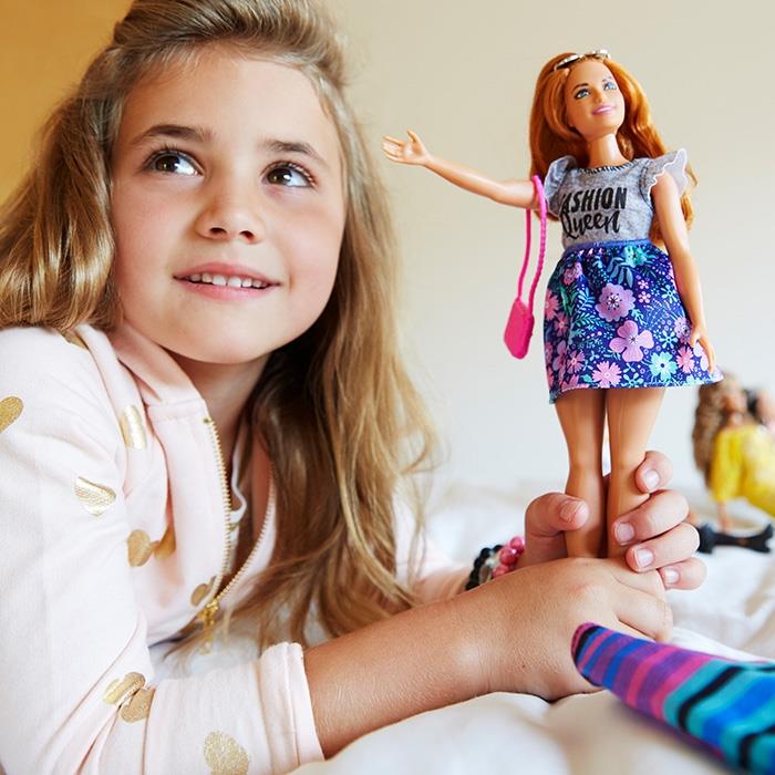 Barbie Fashionista Bebek ve Kıyafetleri FJF67