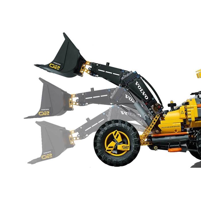 Lego Technic Volvo XEUZ Konsept Tekerlekli Yükleyici 42081